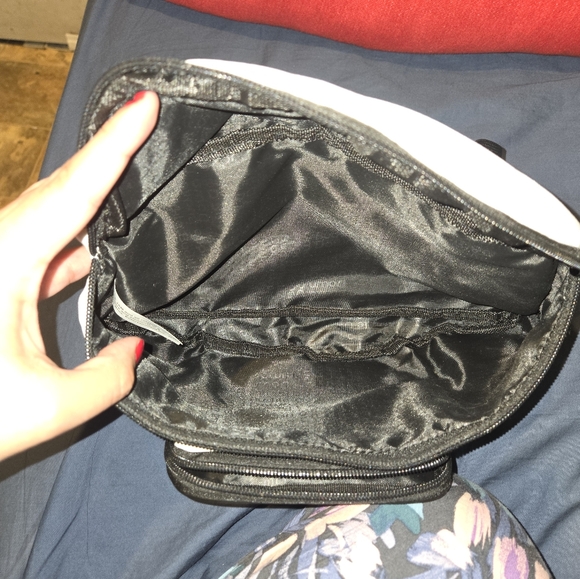 Space Jam Tune Squad fanny pack - Picture 5 of 5